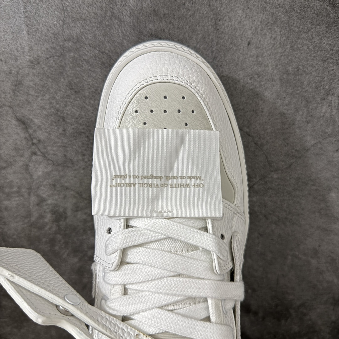 OFF-WHITE 3.0 Off Court 小牛皮 圆头系带 低帮休闲休闲鞋 标签的独特风格上脚就是焦点 外观很有设 OFF-WHITE 3.0 Off Court 小牛皮 圆头系带 低帮休闲休闲鞋 标签的独特风格上脚就是焦点 外观很有设