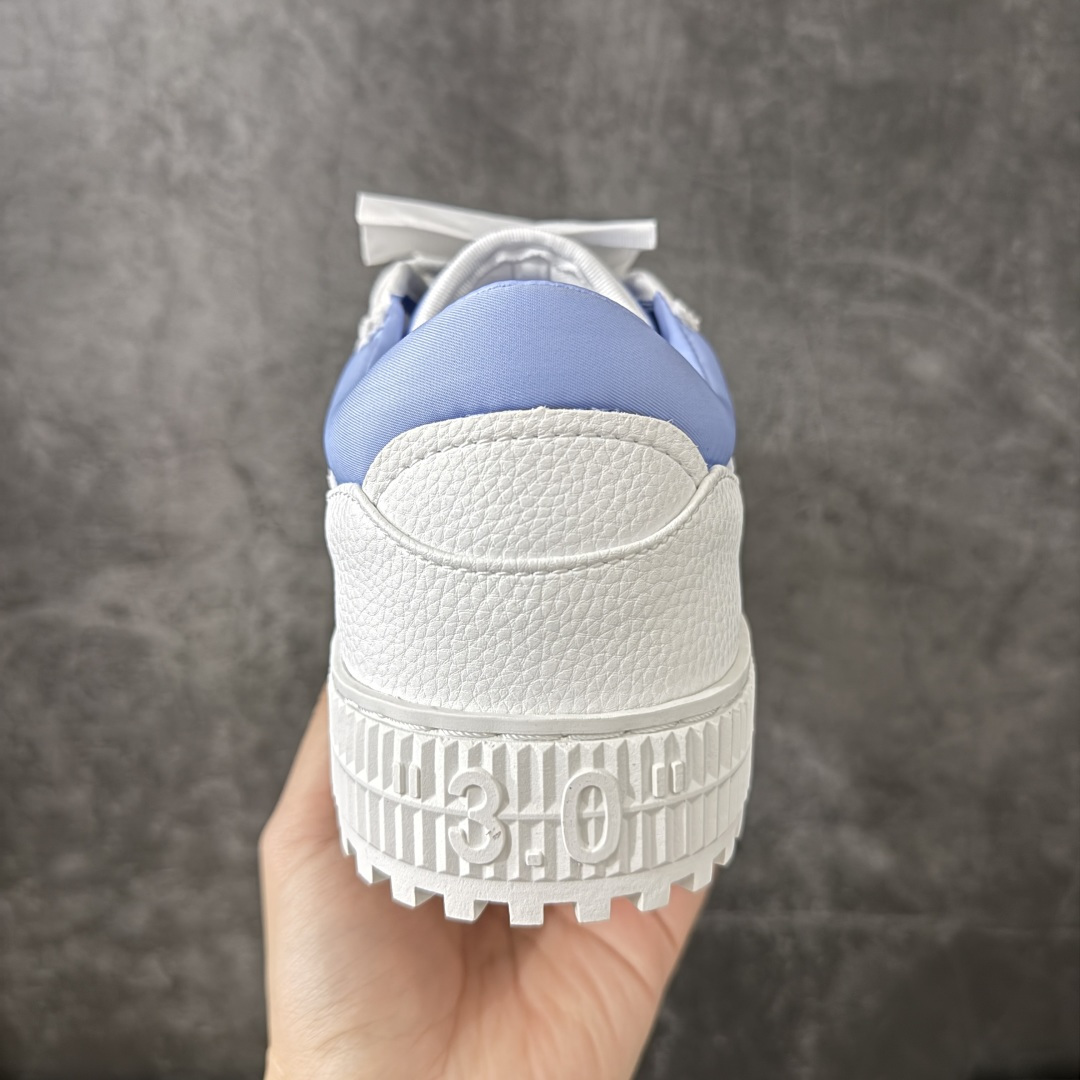OFF-WHITE 3.0 Off Court 小牛皮 圆头系带 低帮休闲休闲鞋 标签的独特风格上脚就是焦点 外观很有设 OFF-WHITE 3.0 Off Court 小牛皮 圆头系带 低帮休闲休闲鞋 标签的独特风格上脚就是焦点 外观很有设