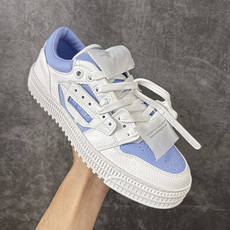 OFF-WHITE 3.0 Off Court 小牛皮 圆头系带 低帮休闲休闲鞋 标签的独特风格上脚就是焦点 外观很有设 OFF-WHITE 3.0 Off Court 小牛皮 圆头系带 低帮休闲休闲鞋 标签的独特风格上脚就是焦点 外观很有设