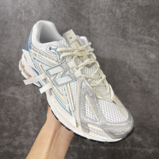 NB新百伦New Balance NB1906 U19065IC系列复古老爹风休闲运动慢跑鞋 采用轻质牛剖革拼接透气网眼 NB新百伦New Balance NB1906 U19065IC系列复古老爹风休闲运动慢跑鞋 采用轻质牛剖革拼接透气网眼