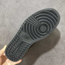 耐克Nike Air Jordan 1 AJ1乔丹一代低帮经典复古文化休闲运动篮球鞋 货号:-048 尺码: 36 36 耐克Nike Air Jordan 1 AJ1乔丹一代低帮经典复古文化休闲运动篮球鞋 货号:-048 尺码: 36 36