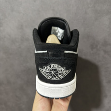 耐克Nike Air Jordan 1 AJ1乔丹一代低帮经典复古文化休闲运动篮球鞋 货号:-048 尺码: 36 36 耐克Nike Air Jordan 1 AJ1乔丹一代低帮经典复古文化休闲运动篮球鞋 货号:-048 尺码: 36 36