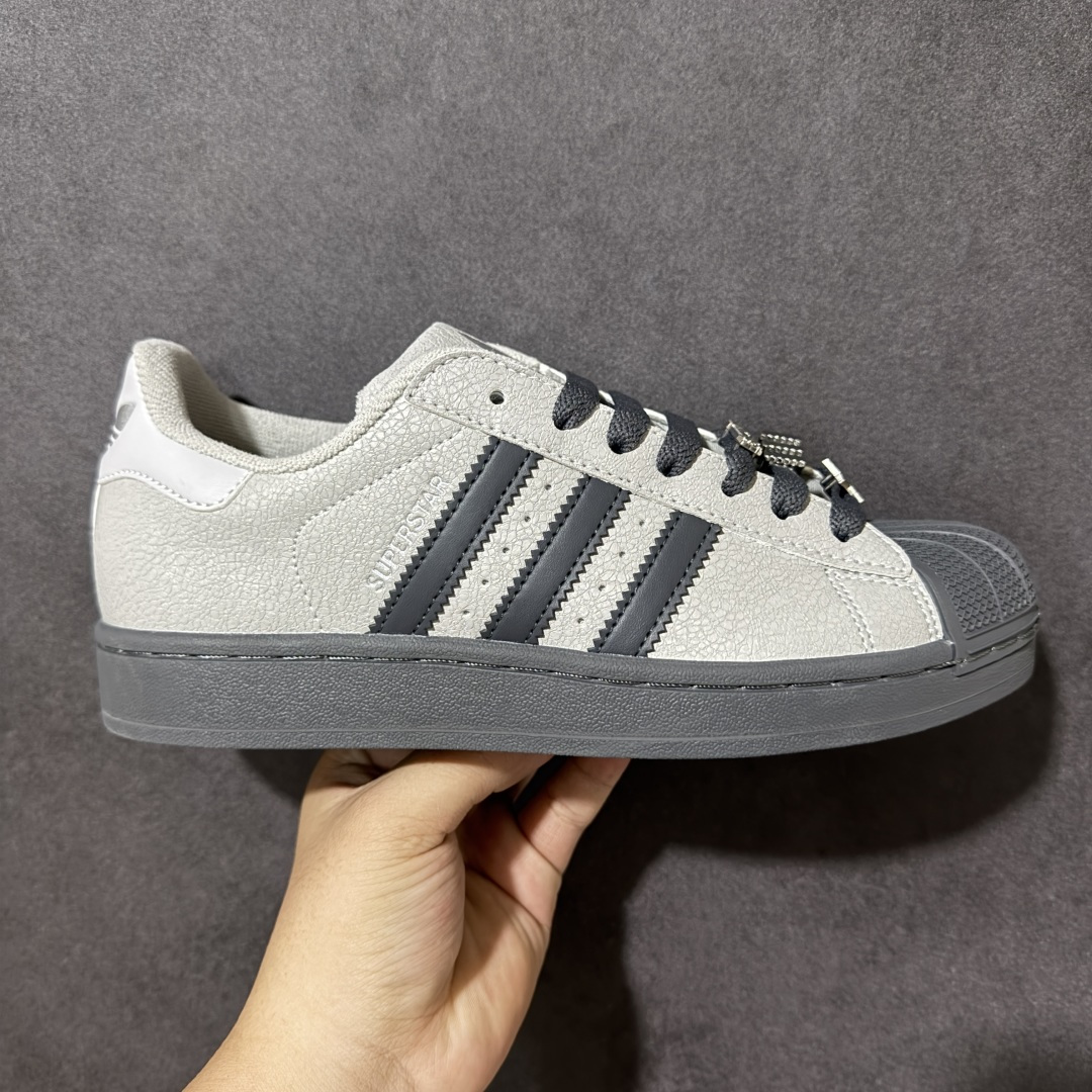 Adidas Originals Superstar贝壳头系列 阿迪达斯 三叶草低帮经典百搭休闲运动板鞋 货号:IH16 Adidas Originals Superstar贝壳头系列 阿迪达斯 三叶草低帮经典百搭休闲运动板鞋 货号:IH16