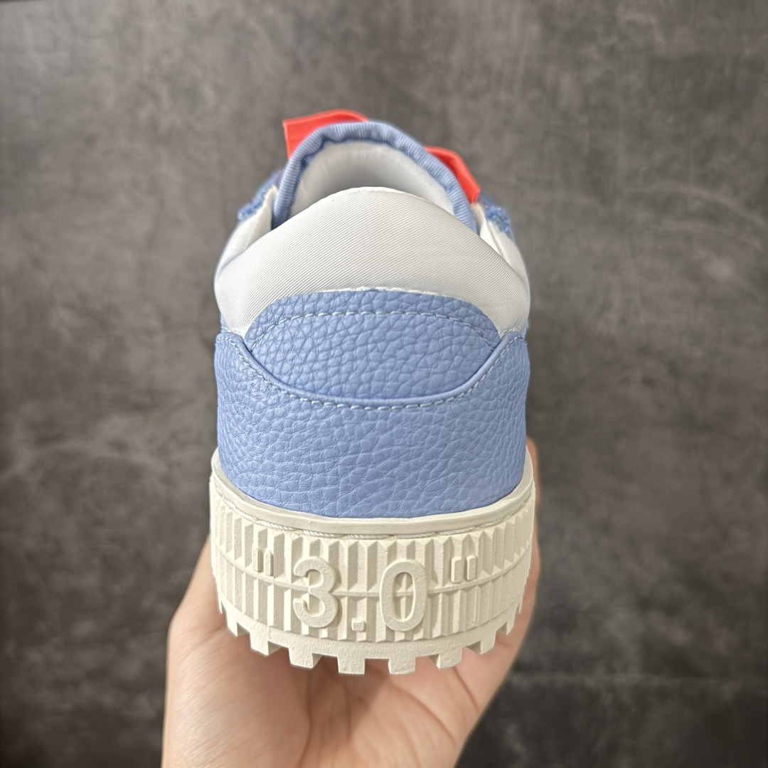 OFF-WHITE 3.0 Off Court 小牛皮 圆头系带 低帮休闲休闲鞋 标签的独特风格上脚就是焦点 外观很有设