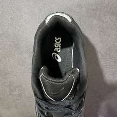 ASICS GEL-NYC 亚瑟士 透气网眼鞋面 配合部分合成革材质 采用全新AHAR+橡胶材质 更加耐磨 货号:120 ASICS GEL-NYC 亚瑟士 透气网眼鞋面 配合部分合成革材质 采用全新AHAR+橡胶材质 更加耐磨 货号:120
