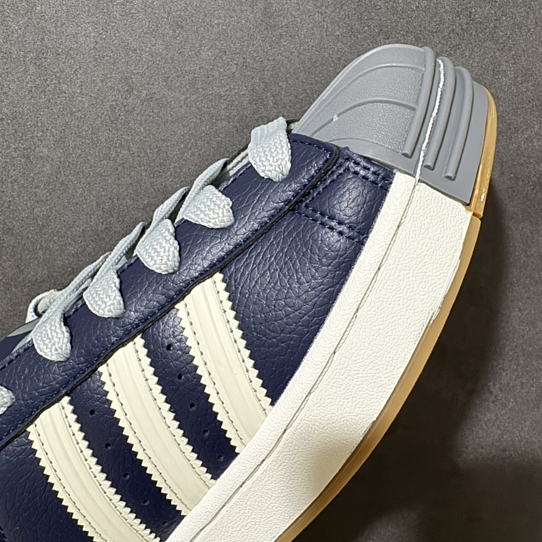 AD Superstar 2 ST 贝壳头面包鞋低帮休闲板鞋 KH8966 经典的鞋型 填充超饱满的面包鞋身 包裹感超棒 AD Superstar 2 ST 贝壳头面包鞋低帮休闲板鞋 KH8966 经典的鞋型 填充超饱满的面包鞋身 包裹感超棒