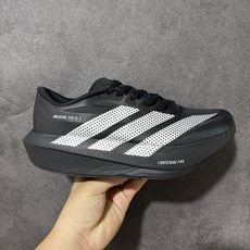 AD ADIZERO EVO SL 2 阿迪超轻透气缓震跑鞋 以令人难以置信的138克重量,刷新了跑鞋轻量化的记录,阿迪 AD ADIZERO EVO SL 2 阿迪超轻透气缓震跑鞋 以令人难以置信的138克重量,刷新了跑鞋轻量化的记录,阿迪