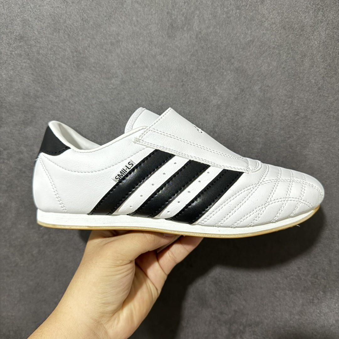 阿迪达斯 ADIDAS ORIGINALS TAEKWONDO 时尚百搭 防滑 低帮 训练鞋 男女款 银黑色德训鞋 潮运 阿迪达斯 ADIDAS ORIGINALS TAEKWONDO 时尚百搭 防滑 低帮 训练鞋 男女款 银黑色德训鞋 潮运