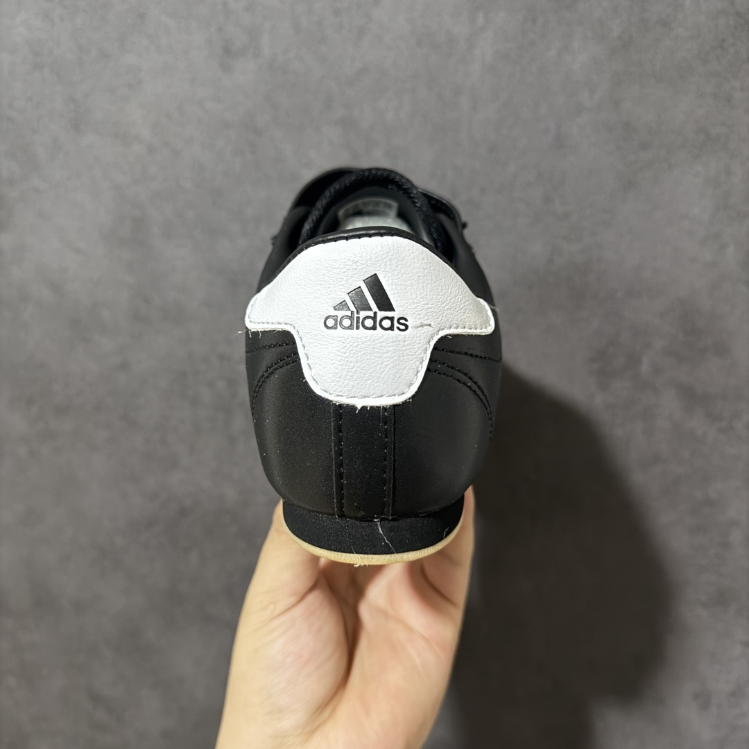 阿迪达斯 ADIDAS ORIGINALS TAEKWONDO 时尚百搭 防滑 低帮 训练鞋 男女款 银黑色德训鞋 潮运 阿迪达斯 ADIDAS ORIGINALS TAEKWONDO 时尚百搭 防滑 低帮 训练鞋 男女款 银黑色德训鞋 潮运