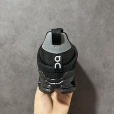 On昂跑 Cloud X 4 户外街头机能风跑步鞋 Cloud Hi Edge户外机能融合街头潮流 越界开启全新都市探索 On昂跑 Cloud X 4 户外街头机能风跑步鞋 Cloud Hi Edge户外机能融合街头潮流 越界开启全新都市探索