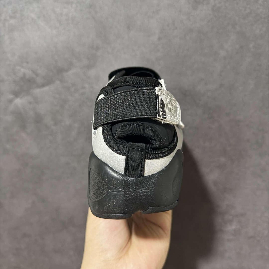 Nike Air Rift 阿迪系列生活休闲鞋 #将芭蕾平底鞋的优雅与独特的分趾设计相结合,并配备 Nike Air 缓 Nike Air Rift 阿迪系列生活休闲鞋 #将芭蕾平底鞋的优雅与独特的分趾设计相结合,并配备 Nike Air 缓