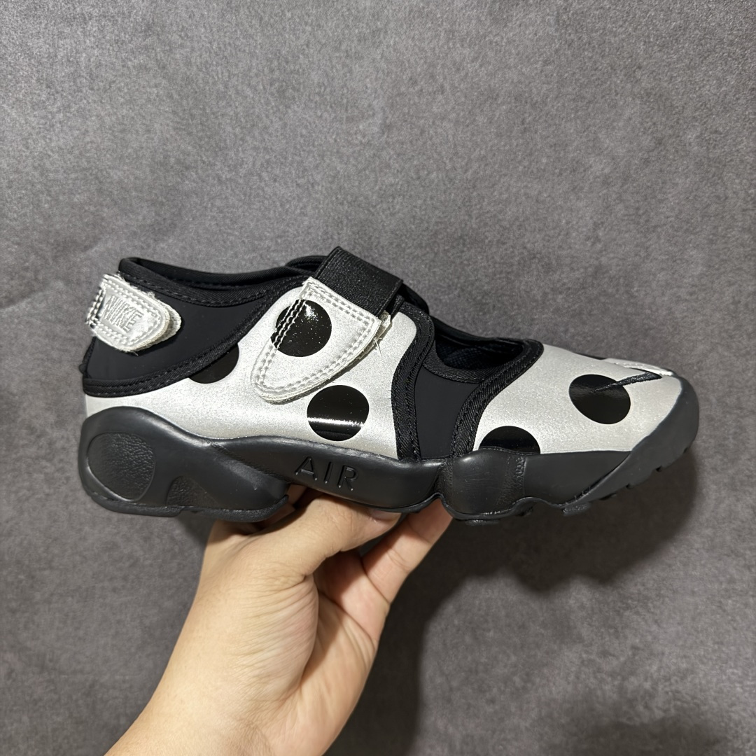 Nike Air Rift 阿迪系列生活休闲鞋 #将芭蕾平底鞋的优雅与独特的分趾设计相结合,并配备 Nike Air 缓 Nike Air Rift 阿迪系列生活休闲鞋 #将芭蕾平底鞋的优雅与独特的分趾设计相结合,并配备 Nike Air 缓