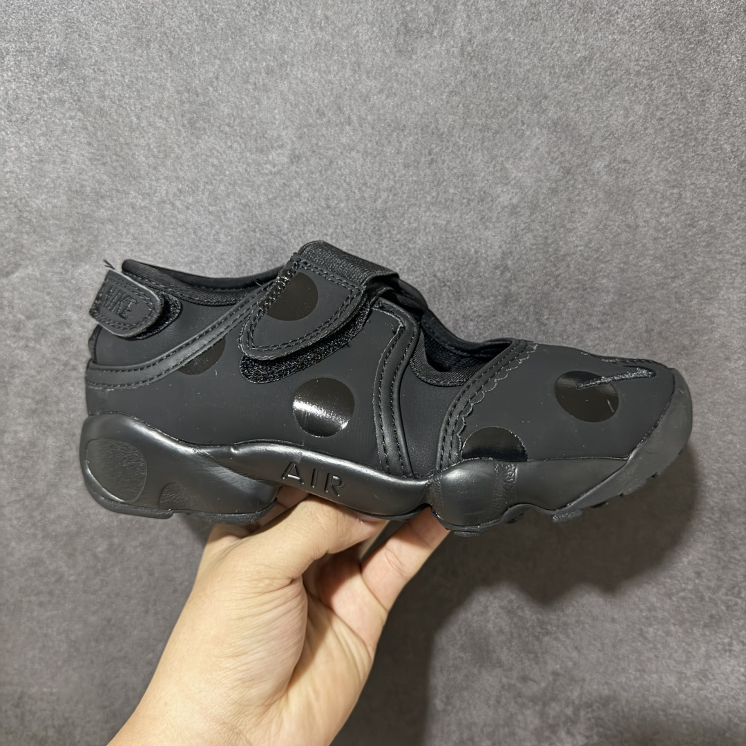 Nike Air Rift 阿迪系列生活休闲鞋 #将芭蕾平底鞋的优雅与独特的分趾设计相结合,并配备 Nike Air 缓 Nike Air Rift 阿迪系列生活休闲鞋 #将芭蕾平底鞋的优雅与独特的分趾设计相结合,并配备 Nike Air 缓