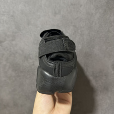 Nike Air Rift 阿迪系列生活休闲鞋 #将芭蕾平底鞋的优雅与独特的分趾设计相结合,并配备 Nike Air 缓 Nike Air Rift 阿迪系列生活休闲鞋 #将芭蕾平底鞋的优雅与独特的分趾设计相结合,并配备 Nike Air 缓