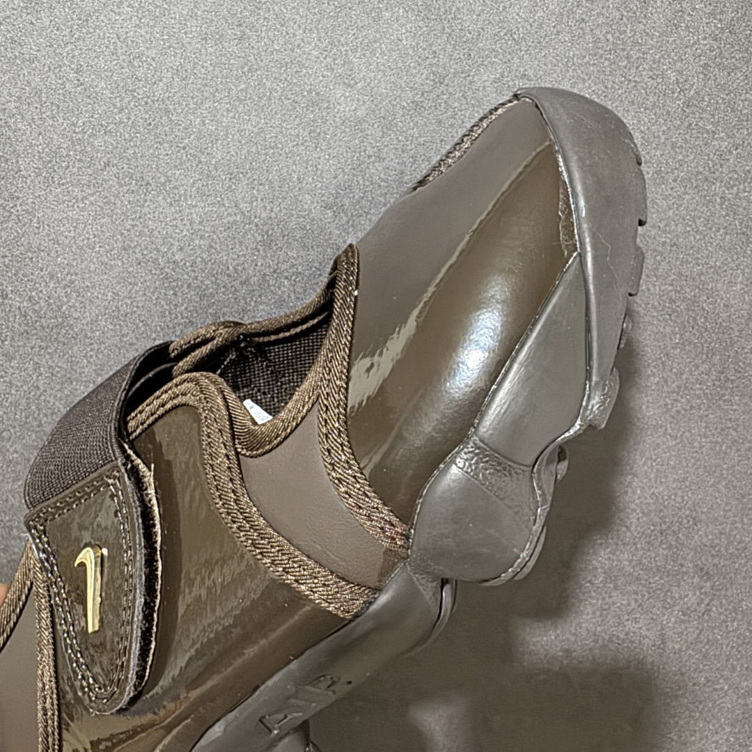 Nike Air Rift 阿迪系列生活休闲鞋 #将芭蕾平底鞋的优雅与独特的分趾设计相结合,并配备 Nike Air 缓 Nike Air Rift 阿迪系列生活休闲鞋 #将芭蕾平底鞋的优雅与独特的分趾设计相结合,并配备 Nike Air 缓