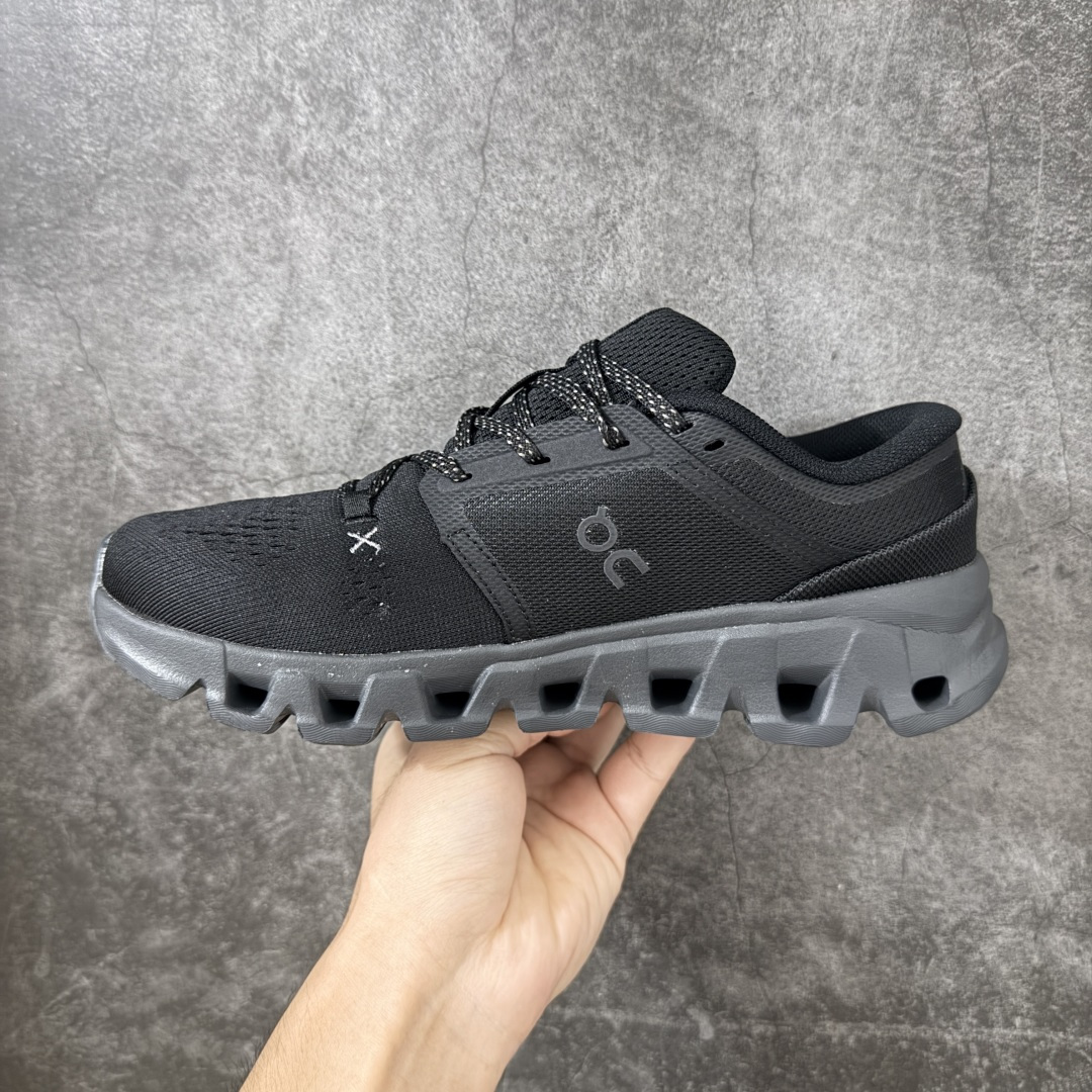 On Cloud X 5昂跑 舒适柔软 休闲 跑步鞋 On昂跑Cloud X5适合日常休闲穿着,云状结构提供柔软的缓震脚 On Cloud X 5昂跑 舒适柔软 休闲 跑步鞋 On昂跑Cloud X5适合日常休闲穿着,云状结构提供柔软的缓震脚