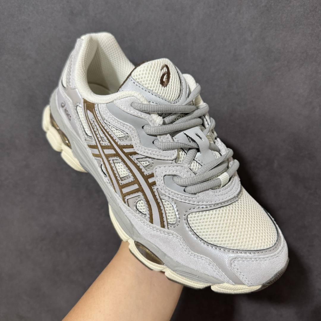 图片[3]-【公司级】Asics Gel-NYC G亚瑟士运动休闲透气专业跑鞋 1203A383-114  #鞋面采用反绒皮与网布拼接 透气舒适兼具休闲时尚 结合简明的配色 展现品牌的传承及引领复古流行的主题 虎爪造型的LOGO  #鞋身稳定包裹系统 支撑鞋身 经典宽大鞋型配备防偏移设计提升包裹性 穿着舒适鞋面透气孔设计 提供透气性  尺码：36 37 37.5 38 39 39.5 40 40.5 41.5 42 42.5 43.5 44 45 46-选品中心