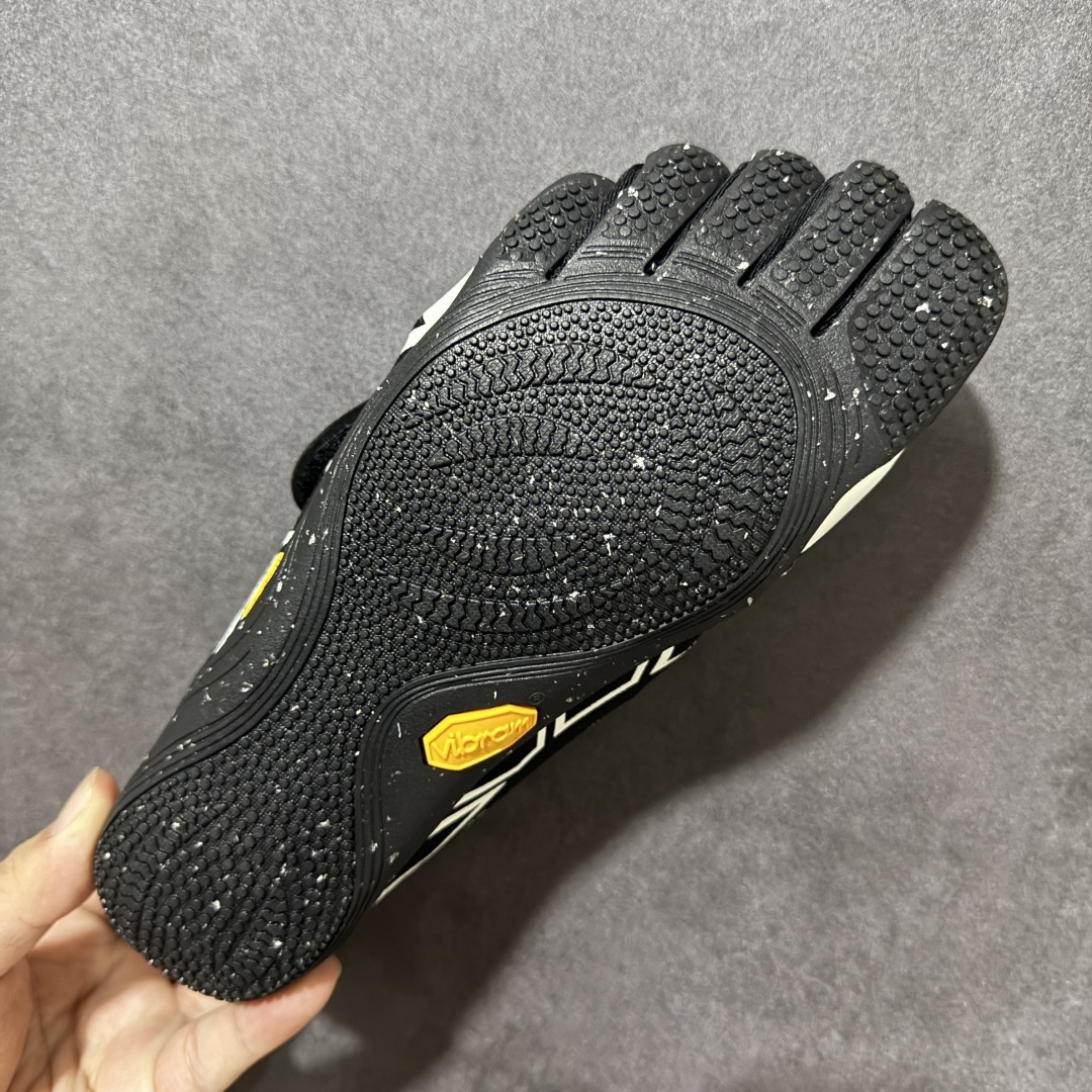 图片[9]-特价【公司级】Vibram GroundSplay 健身赤足深蹲支撑速干运动五指鞋 货号：26M8802 Black Ivory  尺码：35 36 37 38 39 40 41 42 43 44 45 46 47-选品中心