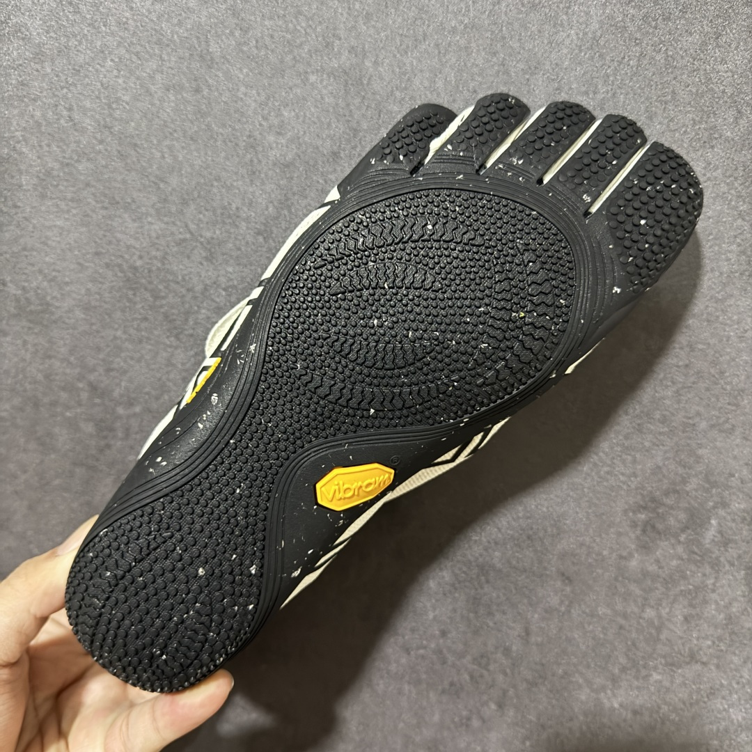 图片[8]-特价【公司级】Vibram GroundSplay 健身赤足深蹲支撑速干运动五指鞋 货号：26M8805 Black Ivory  尺码：35 36 37 38 39 40 41 42 43 44 45 46 47-选品中心