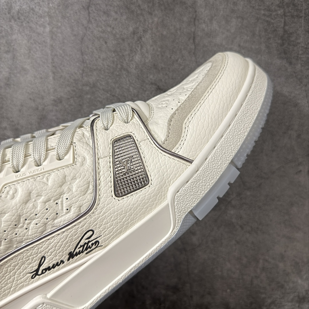 图片[6]-【佛山顶级超A版】Louis Vuitton LV Trainer系列 镭射红尾 仓库现货 当天可取 私人订单 专柜混卖零售专供 所有配色均为购买原版复刻 整体版型 皮料 市场独一无二 后跟版型都可以自行对比[机智]吊打市场所有货 怒甩十条街，欢迎拿市场各大工厂的货来对比！ 鞋舌烫金超正 压印程度秒杀市面90%以上的高端货 新配色陆续开发出货 尺码：39-46-选品中心