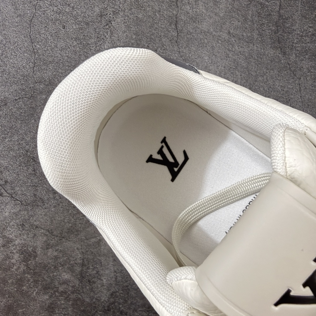 图片[9]-【佛山顶级超A版】Louis Vuitton LV Trainer系列 镭射红尾 仓库现货 当天可取 私人订单 专柜混卖零售专供 所有配色均为购买原版复刻 整体版型 皮料 市场独一无二 后跟版型都可以自行对比[机智]吊打市场所有货 怒甩十条街，欢迎拿市场各大工厂的货来对比！ 鞋舌烫金超正 压印程度秒杀市面90%以上的高端货 新配色陆续开发出货 尺码：39-46-选品中心