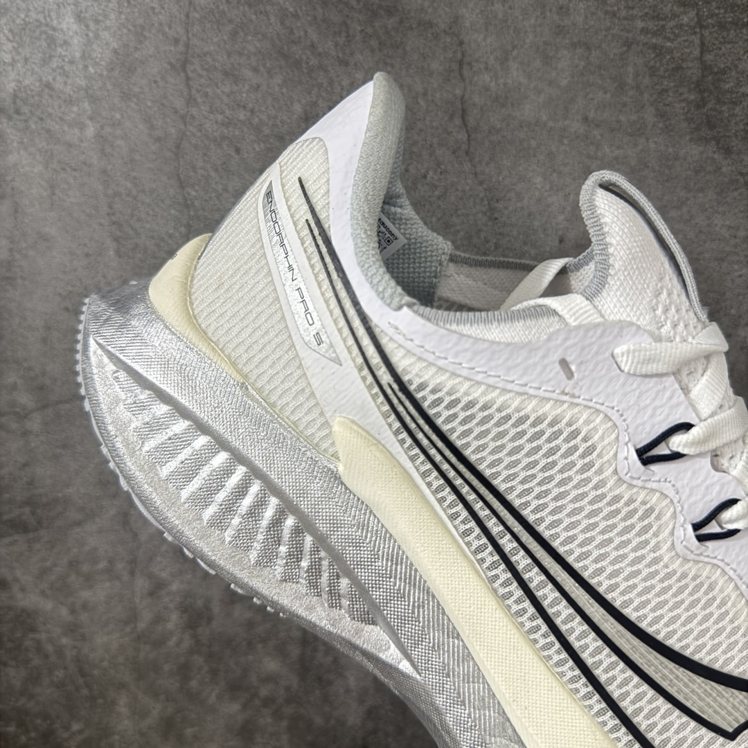 图片[7]-【纯原版】Saucony ENDORPHIN Pro 5 啡鹏 5 尼龙板 百搭舒适 低帮 马拉松训练竞速跑步鞋 索康尼推出的跑鞋是一款外观激进但脚感舒适的跑鞋 采用了全新的中底设计和鞋面工程 保留了软弹脚感和稳定支撑 适合进阶跑者和喜欢软弹脚感的跑者选择 尺码：40-45带半码-选品中心