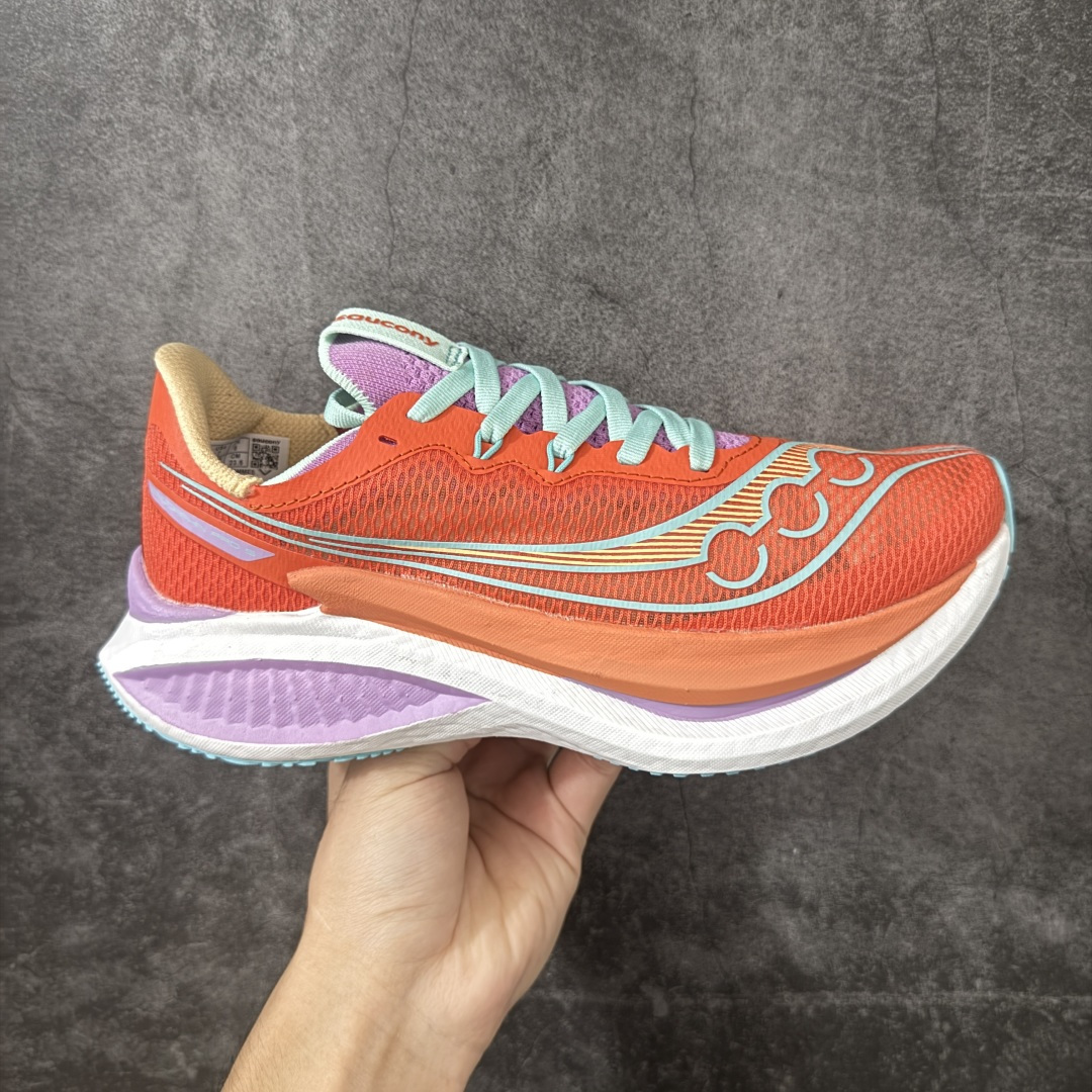 【纯原版】Saucony ENDORPHIN Pro 5 啡鹏 5 尼龙板 百搭舒适 低帮 马拉松训练竞速跑步鞋 索康尼推出的跑鞋是一款外观激进但脚感舒适的跑鞋 采用了全新的中底设计和鞋面工程 保留了软弹脚感和稳定支撑 适合进阶跑者和喜欢软弹脚感的跑者选择 尺码：36-40带半码-选品中心