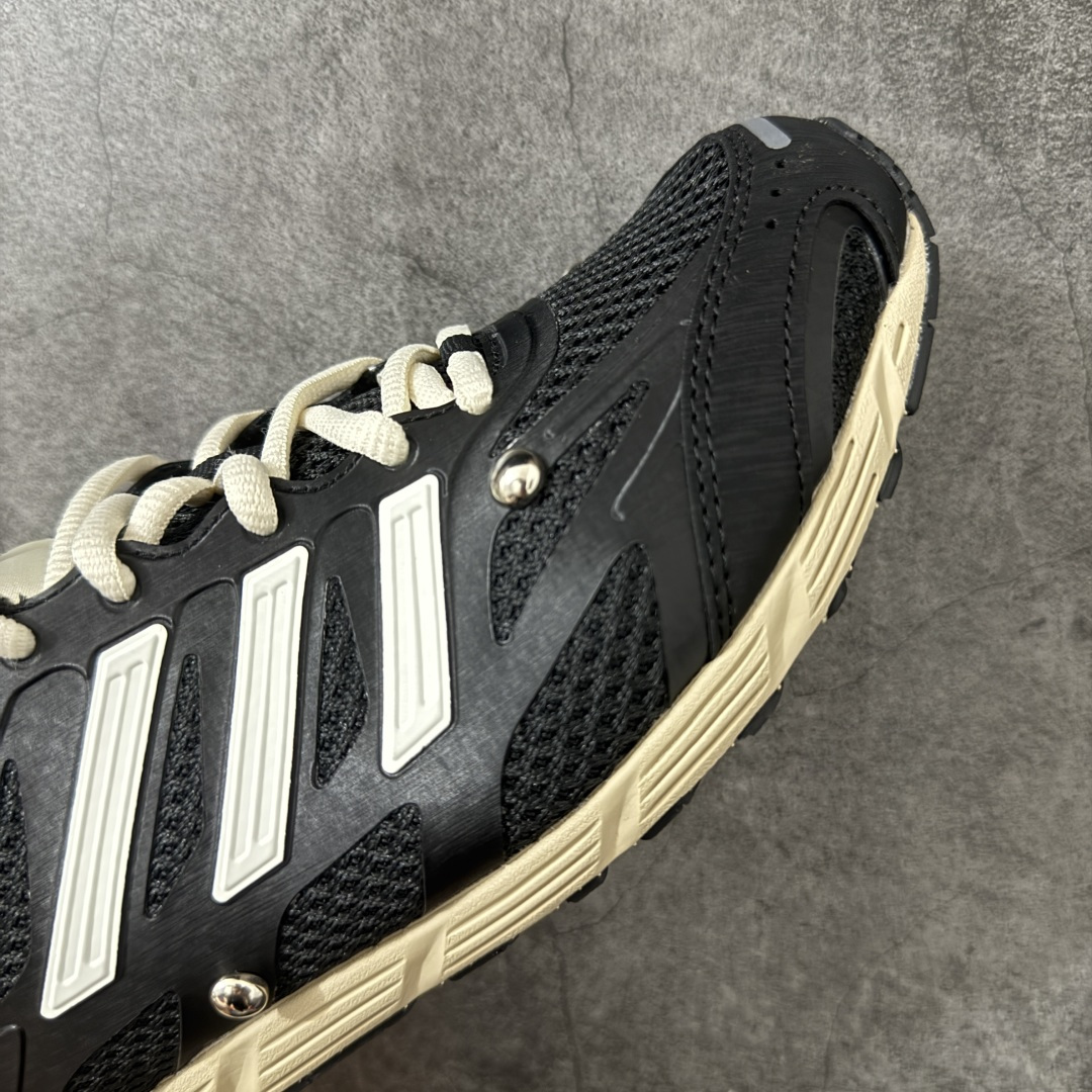 图片[6]-【CS纯原版】原装级别 SONG FOR THE MUTE x AD 阿迪 Adizero PR SFTM-006 联名款低帮休闲鞋 HP3523 1.原鞋原楦头打造完美版型 2.原盒开发 同正品一致立体钢印 区别市面普通印刷 3.鞋垫贴合欧索莱材质 鞋垫面高频立体印刷 鞋垫底同正品一致过胶纹路 4.鞋口材质色系纹路亮度均同正品一致 5.鞋面后套高剥太空革透心灰底，同原鞋一致，区别市面黑底材质。独家原鞋操作，太空革贴合胶膜，使其在前后帮成型的过程中，与鞋面完全贴合，后跟定型完美，区别市面太空革和鞋面直接缝合 6.鞋面网布纹路，网孔，克重，颜色等均按原鞋同步开发，区别市面不正确网孔纹路，不正确颜色 7.市面唯一跟原鞋同步，采用前帮+后帮成型工艺，真正把中底板和鞋面完全贴合，使鞋面和鞋底牢固贴合，不易开胶脱底。区别市面拉帮中底或在拉帮中底上面再简单覆盖中底板，以假充正 8.独家私模 鞋底同原鞋一致，采用MD和RB组合而成。SFTM-006 这款联名跑步鞋，属于薄底跑步鞋，所以MD需要一定的硬度支撑穿着者，才能保证运动的时候脚感舒适。区别市面一体描漆大底，以及把MD打软的错误操作 9.市面唯一跟原鞋同步，采用前帮+后帮成型工艺，真正把中底板和鞋面完全贴合，使鞋面和鞋底牢固贴合，不易开胶脱底。区别市面拉帮中底或在拉帮中底上面再简单覆盖中底板，以假充正 尺码：36 36.5 37 38 38.5 39 40 40.5 41 42 42.5 43 44 44.5 45-选品中心
