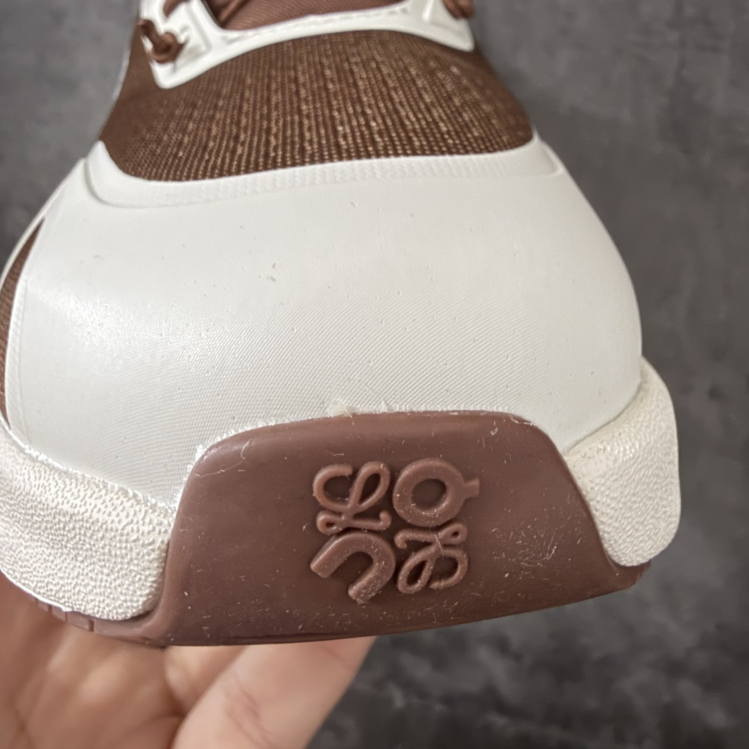 图片[5]-【莞产顶级】LOEWE罗意威 x ON昂跑 联名款 Cloudsolo系列 •原鞋一致橡胶底 原版高弹MD 加爆米花料 •正确后跟小蛮腰 •Logo立体有光泽度 •正确鞋头饱满立体 •鞋舌TPU立体高频 •正确鞋面网布多层厚实材料 •后跟织带高频立体 织带上浆加硬 •正确鞋带头滴胶柔软 •正确鞋垫前薄后厚有弹性（欧奈斯材料，非普通海玻璃） 尺码：36 36.5 37 37.5 38 38.5 39 40 40.5 41 42 42.5 43 44 44.5 45 46（真半码）-选品中心