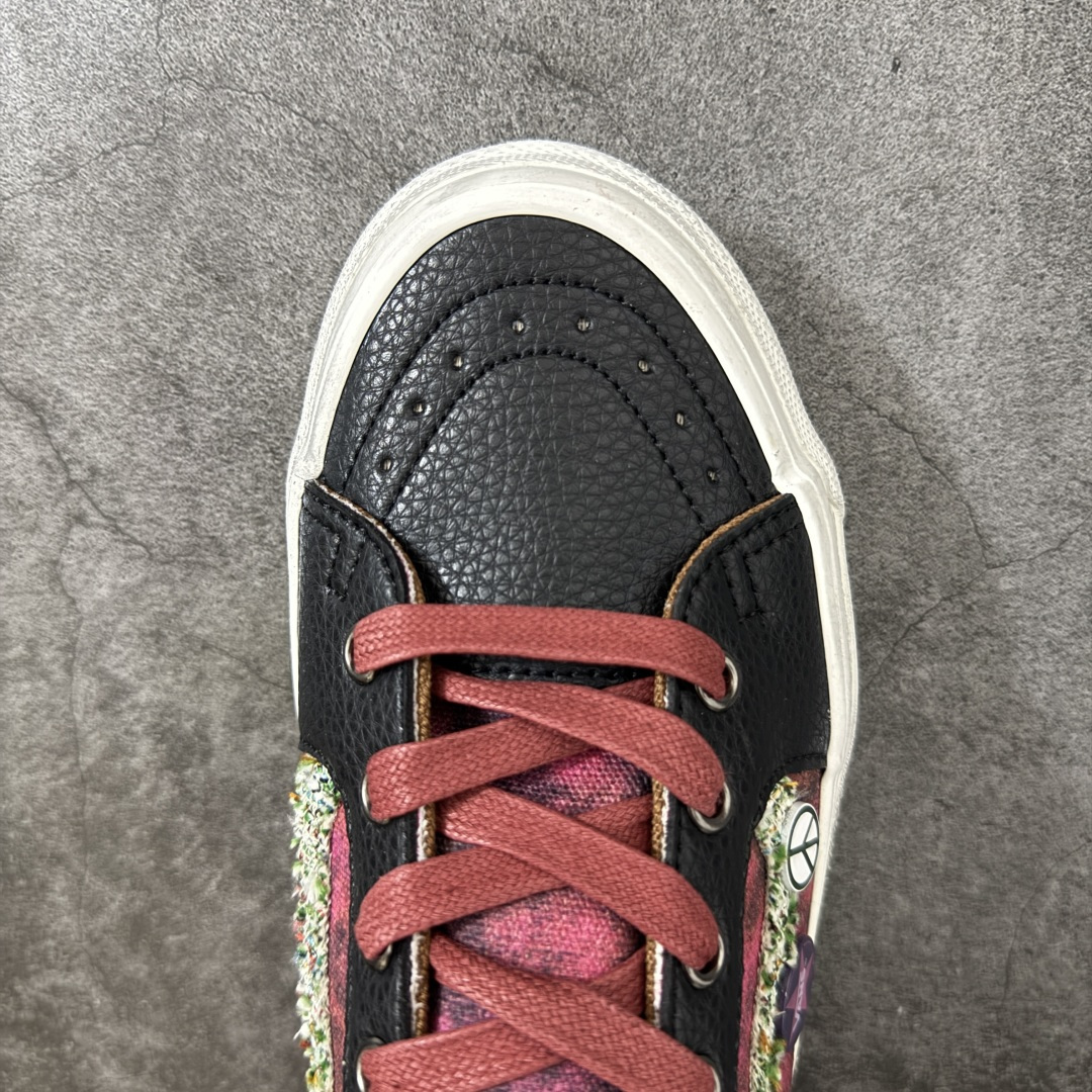 图片[5]-【公司级】Vans Sk8-Low 徽章限定 香奈儿二代 简约休闲舒适板鞋  #鞋面采用优质帆布打造 柔韧透气 复古毛边织带侧边条纹 层次丰富 搭配多款趣味装饰徽章 可拆卸自由组合 随心打造专属造型 撞色加粗鞋带 白色包边橡胶大底 防滑耐磨 脚感平稳 货号：VN0A4UUK6BT  尺码：35 36 36.5 37 38 38.5 39 40 40.5 41 42 42.5 43 44 45-选品中心