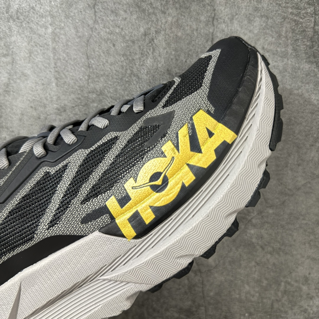 图片[6]-【纯原H版】HOKA ONE ONE Mafate X 时尚舒适 休闲跑步鞋 男女同款 玛法特 适百搭防滑耐磨低帮生活休闲鞋 知名纯原大厂出品 细节对版1比1 脚感同步原版 市场最高版本 HOKA ONE ONE是来自美国的跑步鞋知名品牌，创立于2009年，始终致力于为所有跑者提供更新、更好的跑步装备。相比常规跑鞋，HOKA ONE ONE特别研发使用性能独特的几何形跑鞋中底，此种鞋底更厚、更高、回弹性也更好，除了卓越的缓冲性能，它还能內各种阶段的跑者带来更具动感、更加稳定的跑步体验。HOKAONE ONE从设计之初就清楚意识到，要保证跑者步幅的均匀一致，双脚自然而然的运动至关重要。 尺码：36 36.5 37.5 38 38.5 39 40 40.5 41 42 42.5 43 44 44.5 45-选品中心