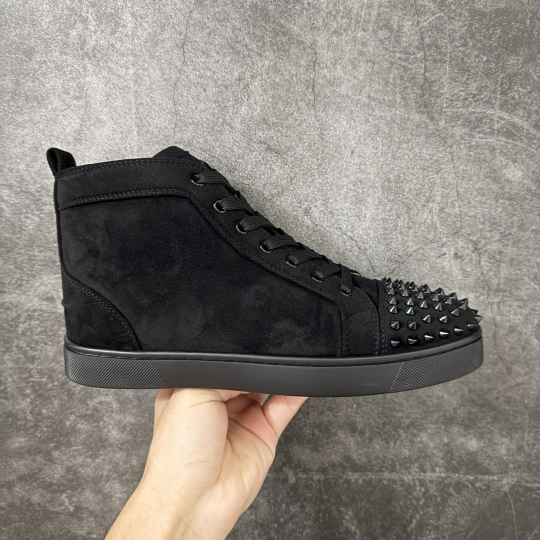 【莞产版本】法国品牌Christian Louboutin CL（路铂廷） 红底鞋 男鞋高帮红底鞋水钻系带运动休闲板鞋 高品质做工 细节完美 面料多材料拼接 镶嵌水钻不易掉钻 水钻装饰点缀 舒适圆头设计不挤脚 手工缝制线牢固不掉底 系带设计 内里二层猪皮 脚感舒适有质感 TPU鞋底 底厚约2.5cm 尺码：39-46-选品中心