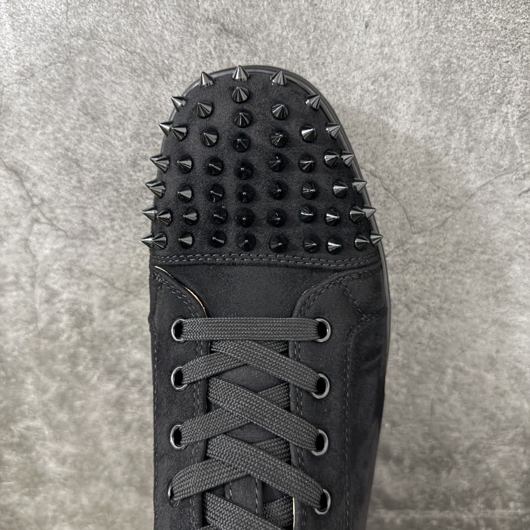 图片[5]-【莞产版本】法国品牌Christian Louboutin CL（路铂廷） 红底鞋 男鞋高帮红底鞋水钻系带运动休闲板鞋 高品质做工 细节完美 面料多材料拼接 镶嵌水钻不易掉钻 水钻装饰点缀 舒适圆头设计不挤脚 手工缝制线牢固不掉底 系带设计 内里二层猪皮 脚感舒适有质感 TPU鞋底 底厚约2.5cm 尺码：39-46-选品中心