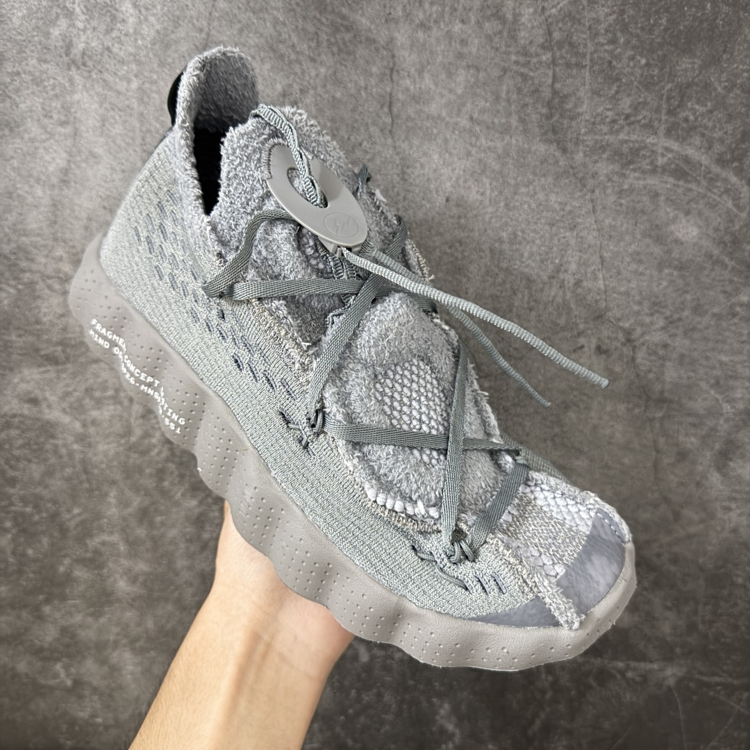 图片[3]-【公司级H版】Fragment Design x NK Mind 002 藤原浩联名 足底按摩舒适运动休闲训练鞋 灰色 IQ8504-001 全套原厂楦头原纸板数据档案 历时四个月倾力打造 原厂0937机台Flyknit飞织工艺 鞋面针织密度弹性完美同步原鞋 工艺同步公司 原厂压底模 加固按摩单元 防止颗粒松动 原装TUP鞋扣 亮黑后跟条 白色字体采用工业级丝网印刷（丝印）工艺 字体边缘锐利清晰 笔画粗细均匀 没有毛边或晕染 依旧延续Mind系列的标志性外观 采用黑色Flyknit鞋面 并用到拼接结构和外露缝线强调设计感 鞋底依旧配备22个皇家蓝独立泡棉按摩球 鞋底的FRAGMENT经典标语也同样保留其中 还在鞋舌加入了一块印有闪电章的特殊提环 来进一步表明联名身份 正常尺码 尺码：36 36.5 37.5 38 38.5 39 40 40.5 41 42 42.5 43 44 44.5 45 46-选品中心