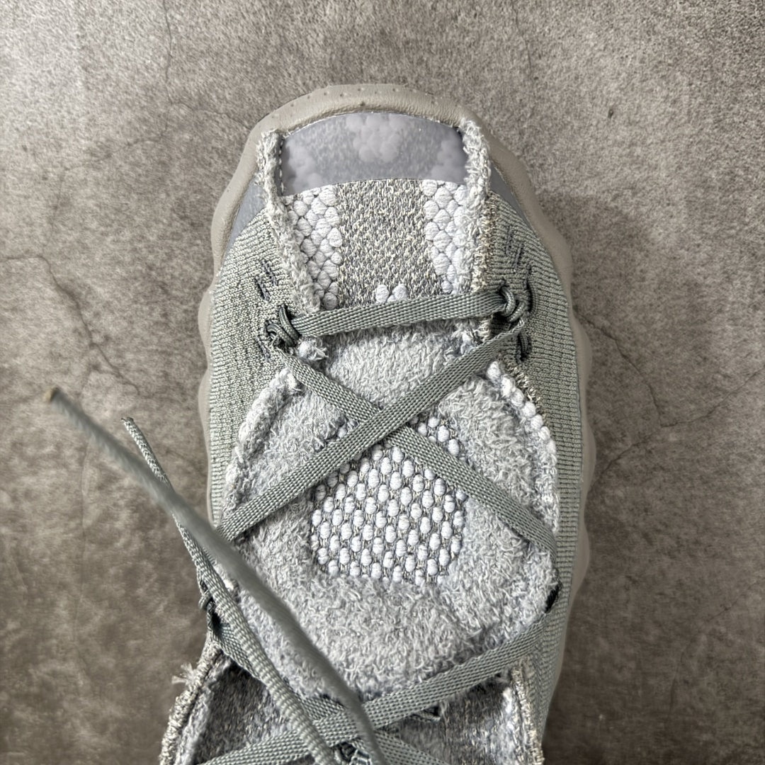 图片[5]-【公司级H版】Fragment Design x NK Mind 002 藤原浩联名 足底按摩舒适运动休闲训练鞋 灰色 IQ8504-001 全套原厂楦头原纸板数据档案 历时四个月倾力打造 原厂0937机台Flyknit飞织工艺 鞋面针织密度弹性完美同步原鞋 工艺同步公司 原厂压底模 加固按摩单元 防止颗粒松动 原装TUP鞋扣 亮黑后跟条 白色字体采用工业级丝网印刷（丝印）工艺 字体边缘锐利清晰 笔画粗细均匀 没有毛边或晕染 依旧延续Mind系列的标志性外观 采用黑色Flyknit鞋面 并用到拼接结构和外露缝线强调设计感 鞋底依旧配备22个皇家蓝独立泡棉按摩球 鞋底的FRAGMENT经典标语也同样保留其中 还在鞋舌加入了一块印有闪电章的特殊提环 来进一步表明联名身份 正常尺码 尺码：36 36.5 37.5 38 38.5 39 40 40.5 41 42 42.5 43 44 44.5 45 46-选品中心