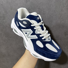 New Balance NB983系列复古休闲慢跑鞋 货号:U983ND 尺码:36 37 37.5 38 38.5 3 New Balance NB983系列复古休闲慢跑鞋 货号:U983ND 尺码:36 37 37.5 38 38.5 3