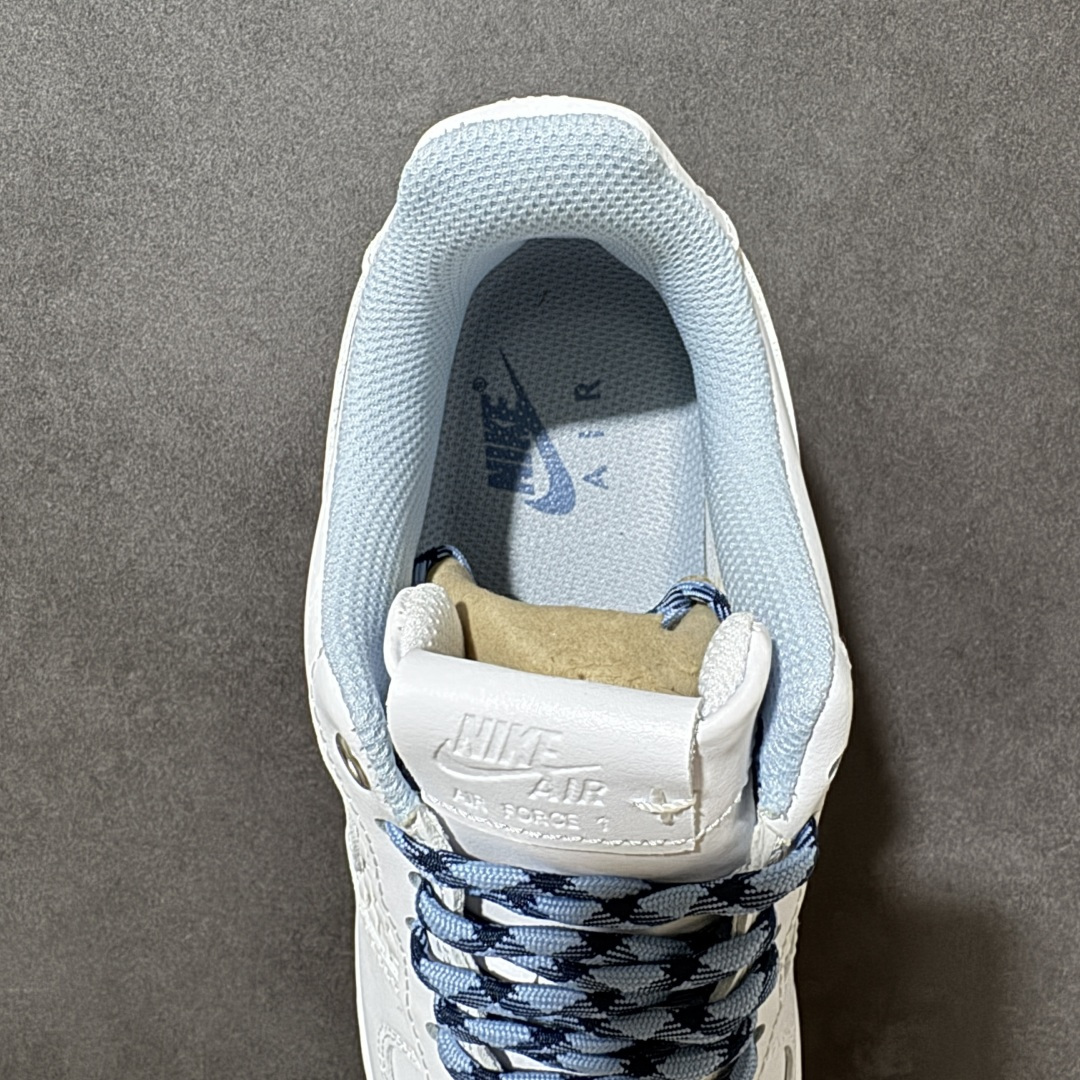 图片[6]-【公司级】耐克Nike AIR FORCE 1’07空军一号低帮百搭休闲运动板鞋。柔软、弹性十足的缓震性能和出色的中底设计，横跨复古与现代的外型结合，造就出风靡全球三十多年的Force 1。 货号：IW1892-111 尺码：36 36.5 37.5 38 38.5 39 40 40.5 41 42 42.5 43 44 45-选品中心