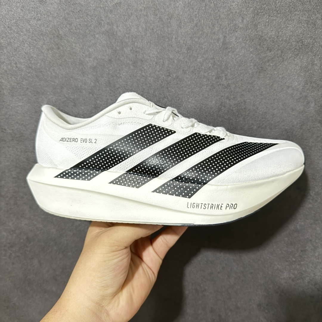 【TD版本】Adidas Adizero Evo SL 2 阿迪超轻透气缓震跑鞋 整体外观造型与adiZero Adios Pro EVO 1非常相似 中底配置方面搭载全掌Lightstrike Pro 鞋面采用透气网面示人 契合日常训练鞋的定位 更加耐用 外底给到了马牌橡胶 及上代竞速旗舰adidas Adizero Adios Pro 3区域分布 货号： DF6206 尺码：36-45-选品中心
