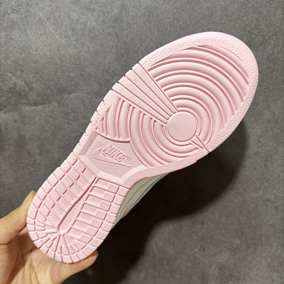 图片[9]-【公司级】Nike SB Dunk Low 白蓝粉拼色 低帮休闲板鞋 独家版型蒸餾加工帶來的是更好的视觉和脚感体验 清洁度 电绣工艺 皮料切割干净无任何毛边细节完美 货号：IB3484-001 尺码：35-40（半）-选品中心