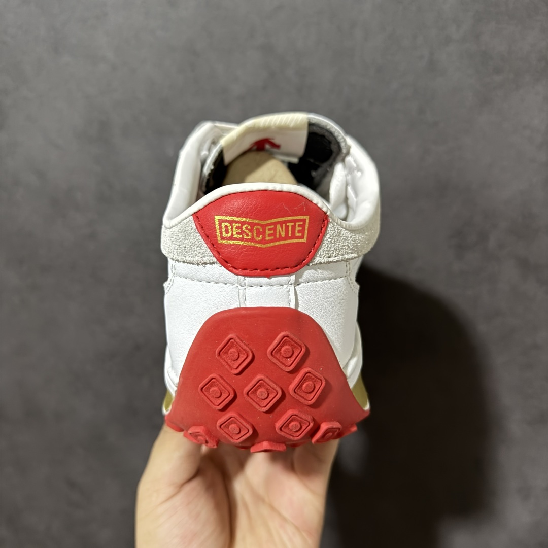 图片[4]-【公司级】迪桑特DESCENTE CHRON RACER复古风运动休闲鞋\\t组合大底 #原楦原纸版开发版型 #鞋底设计有特殊的纹理或材料，以增加摩擦力，减少滑倒的风险。 #使用耐用的材料制成，能够承受长时间的使用和摩擦，减少磨损。 货号：D4123LCR19 尺码：36 36.5 37 38 38.5 39 40 40.5 42 42.5 43 44 44.5 45-选品中心