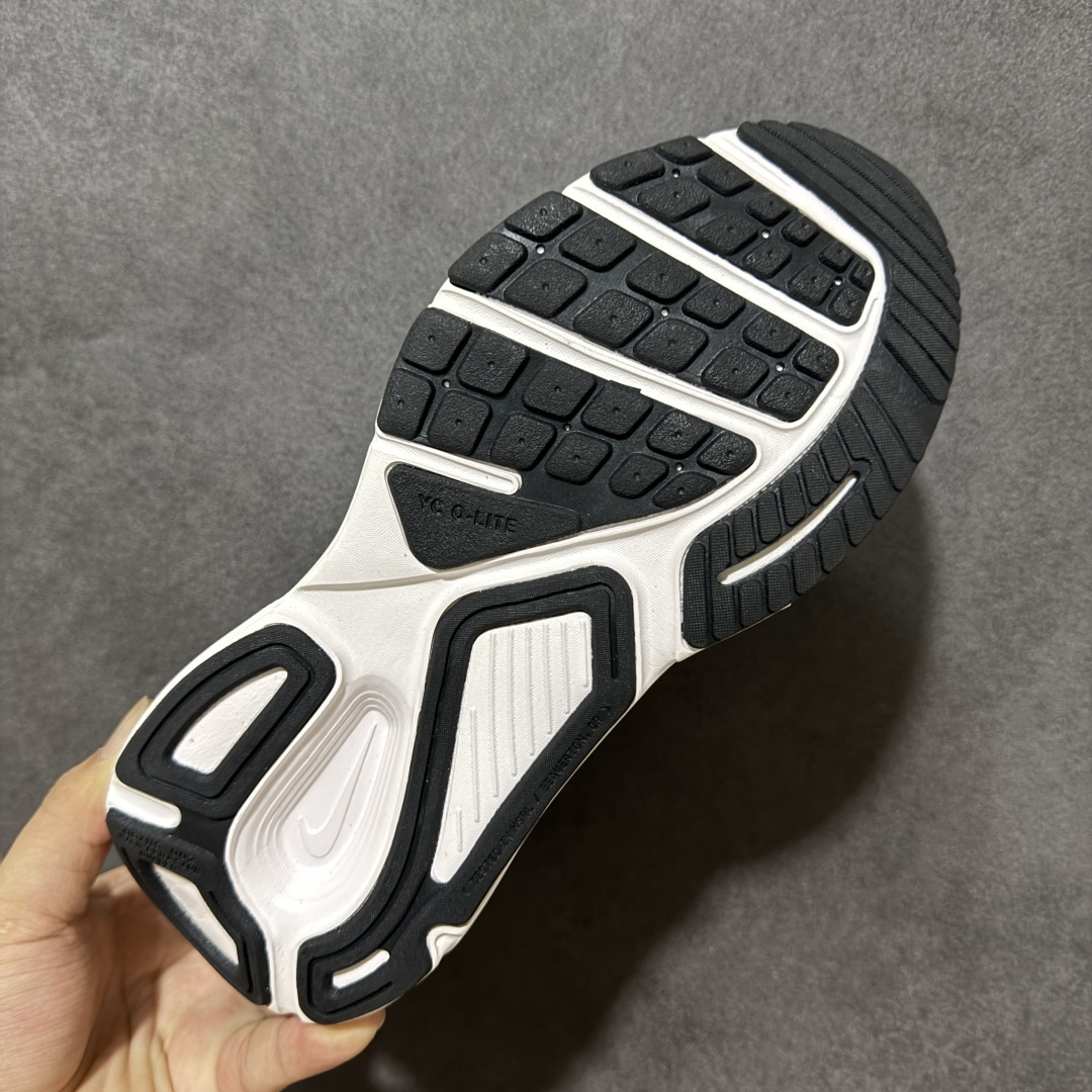 NIKE STRUCTURE PLUS 耐克 舒适减震防滑 低帮跑步鞋 全掌ReactX泡绵中底 前掌和后跟还配备了Ai NIKE STRUCTURE PLUS 耐克 舒适减震防滑 低帮跑步鞋 全掌ReactX泡绵中底 前掌和后跟还配备了Ai