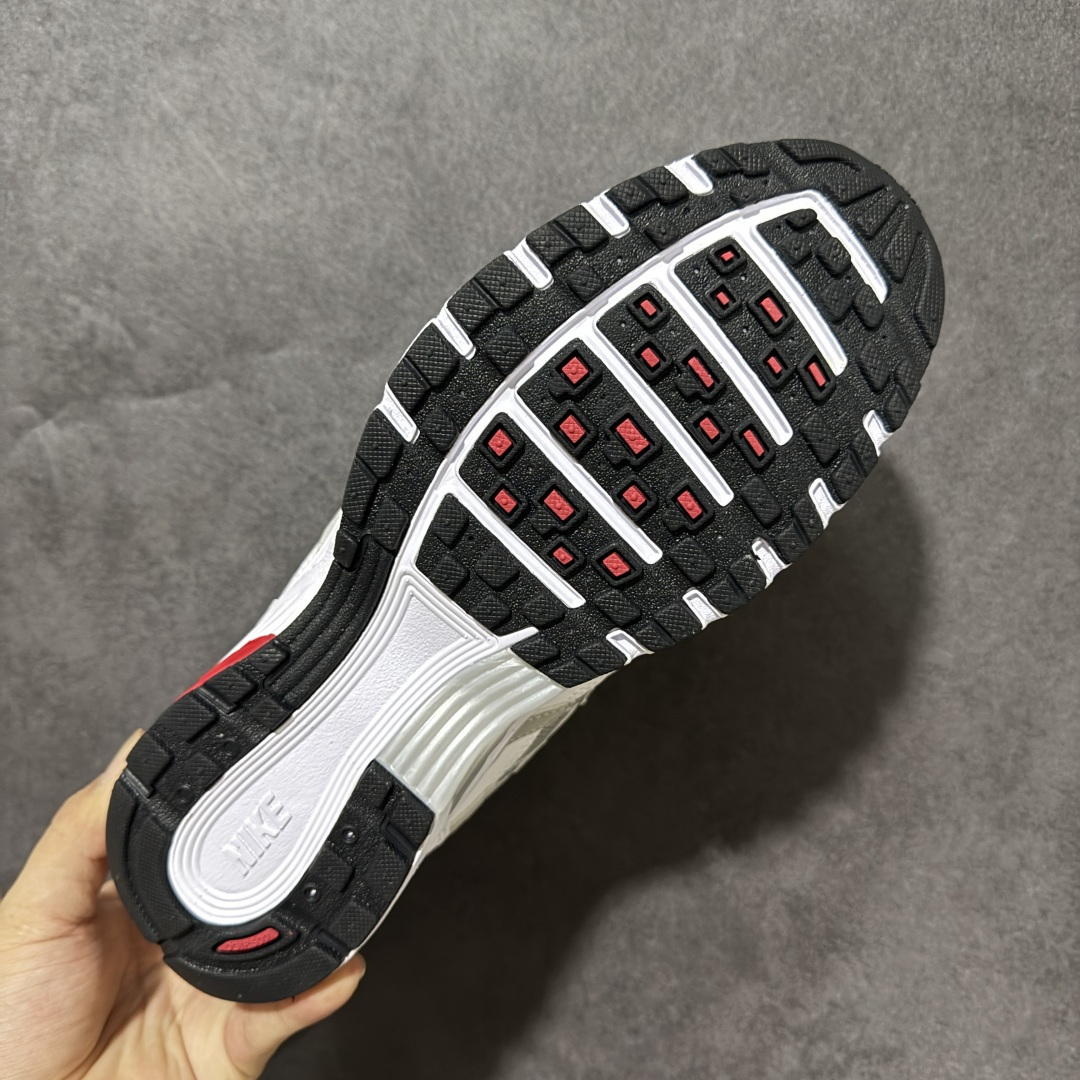 图片[9]-【公司级】耐克(NIKE)男女子休闲运动鞋 P-6000 Premium 轻便舒适透气防滑缓震耐磨跑步鞋。 P-6000 是一款植根于 2000 年代风格的混合款式，让人想起去年再次流行的 Zoom Vomero 5。采用透气网眼布搭配皮革和合成材质覆面，再现 21 世纪早期鞋款外观。活力配色打造时尚外观和运动美学，结合泡棉缓震配置，缔造非凡舒适的日常穿着体验。皮革、织物与合成材质组合鞋面，打造舒适支撑效果。沿袭 Nike Pegasus 25 和 Nike Pegasus 2006 的复古设计风格，泡棉中底，轻盈缓震，缓震鞋垫，带来舒适的足底体验，橡胶外底，铸就非凡抓地力。 货号：IR5279-100 尺码： 36 36.5 37.5 38 38.5 39 40 40.5 41 42 42.5 43 44 45 46-选品中心