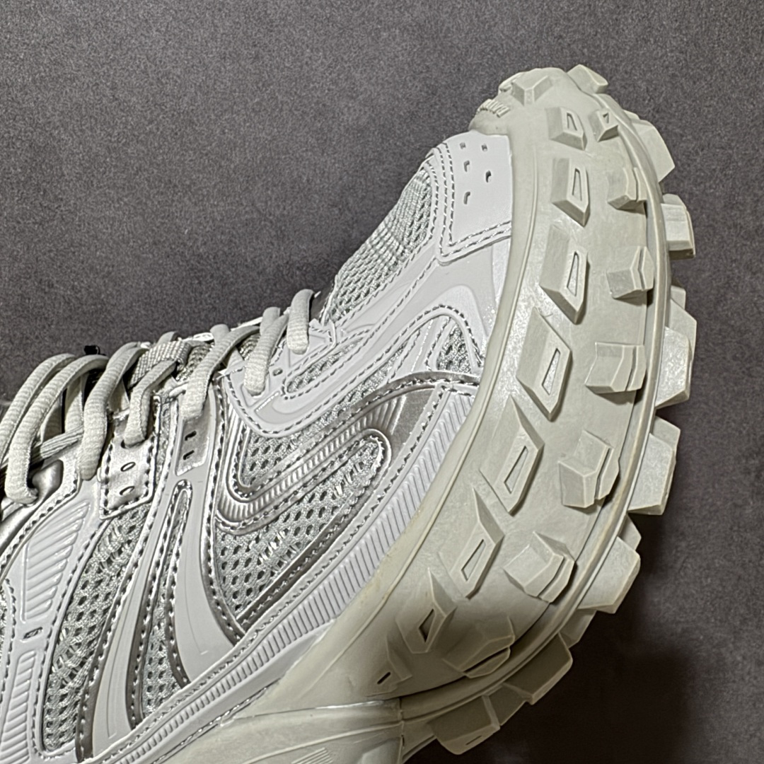 图片[8]-特价【GQ福利】纯原特价 BALENCIAGA Defender Rubber Platform Sneakers 卫士系列低帮坦克履带轮胎型越野户外增高厚底休闲运动慢跑鞋 货号：685613 W2RA6 1200 尺码：35 36 37 38 39 40 41 42 43 44 45 46-选品中心