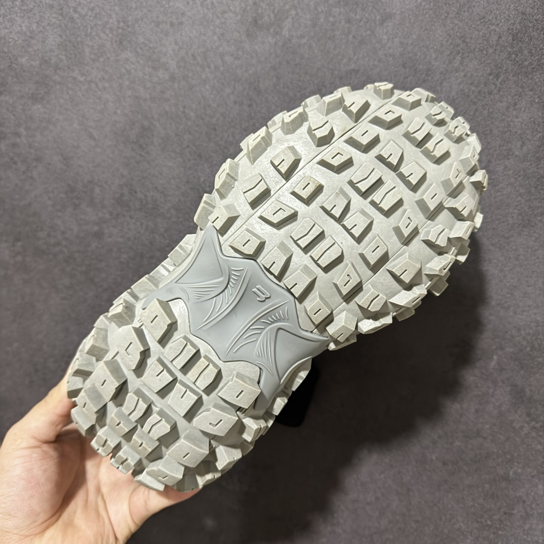 图片[9]-特价【GQ福利】纯原特价 BALENCIAGA Defender Rubber Platform Sneakers 卫士系列低帮坦克履带轮胎型越野户外增高厚底休闲运动慢跑鞋 货号：685613 W2RA6 1200 尺码：35 36 37 38 39 40 41 42 43 44 45 46-选品中心