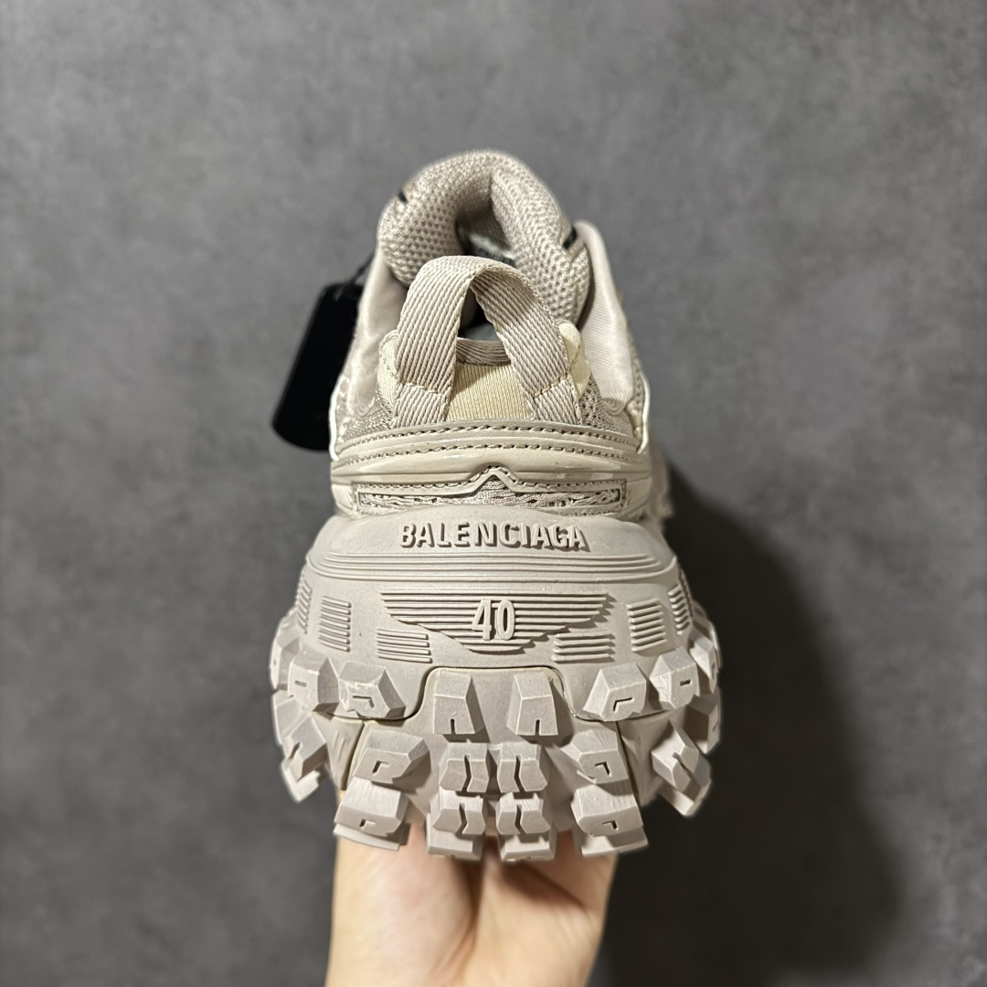 图片[4]-特价【GQ福利】纯原特价 BALENCIAGA Defender Rubber Platform Sneakers 卫士系列低帮坦克履带轮胎型越野户外增高厚底休闲运动慢跑鞋 货号：685611 W2RA6 9897 尺码：35 36 37 38 39 40 41 42 43 44 45 46-选品中心