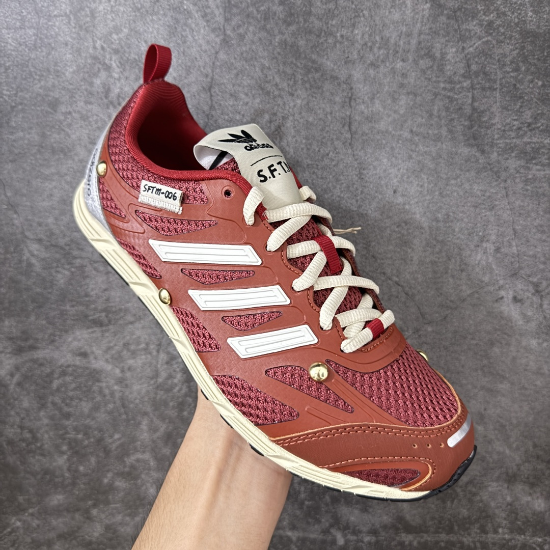图片[3]-【CS纯原版】原装级别 SONG FOR THE MUTE x AD 阿迪 Adizero PR SFTM-006 联名款低帮休闲鞋 HP3522 1.原鞋原楦头打造完美版型 2.原盒开发 同正品一致立体钢印 区别市面普通印刷 3.鞋垫贴合欧索莱材质 鞋垫面高频立体印刷 鞋垫底同正品一致过胶纹路 4.鞋口材质色系纹路亮度均同正品一致 5.鞋面后套高剥太空革透心灰底，同原鞋一致，区别市面黑底材质。独家原鞋操作，太空革贴合胶膜，使其在前后帮成型的过程中，与鞋面完全贴合，后跟定型完美，区别市面太空革和鞋面直接缝合 6.鞋面网布纹路，网孔，克重，颜色等均按原鞋同步开发，区别市面不正确网孔纹路，不正确颜色 7.市面唯一跟原鞋同步，采用前帮+后帮成型工艺，真正把中底板和鞋面完全贴合，使鞋面和鞋底牢固贴合，不易开胶脱底。区别市面拉帮中底或在拉帮中底上面再简单覆盖中底板，以假充正 8.独家私模 鞋底同原鞋一致，采用MD和RB组合而成。SFTM-006 这款联名跑步鞋，属于薄底跑步鞋，所以MD需要一定的硬度支撑穿着者，才能保证运动的时候脚感舒适。区别市面一体描漆大底，以及把MD打软的错误操作 9.市面唯一跟原鞋同步，采用前帮+后帮成型工艺，真正把中底板和鞋面完全贴合，使鞋面和鞋底牢固贴合，不易开胶脱底。区别市面拉帮中底或在拉帮中底上面再简单覆盖中底板，以假充正 尺码：36 36.5 37 38 38.5 39 40 40.5 41 42 42.5 43 44 44.5 45-选品中心