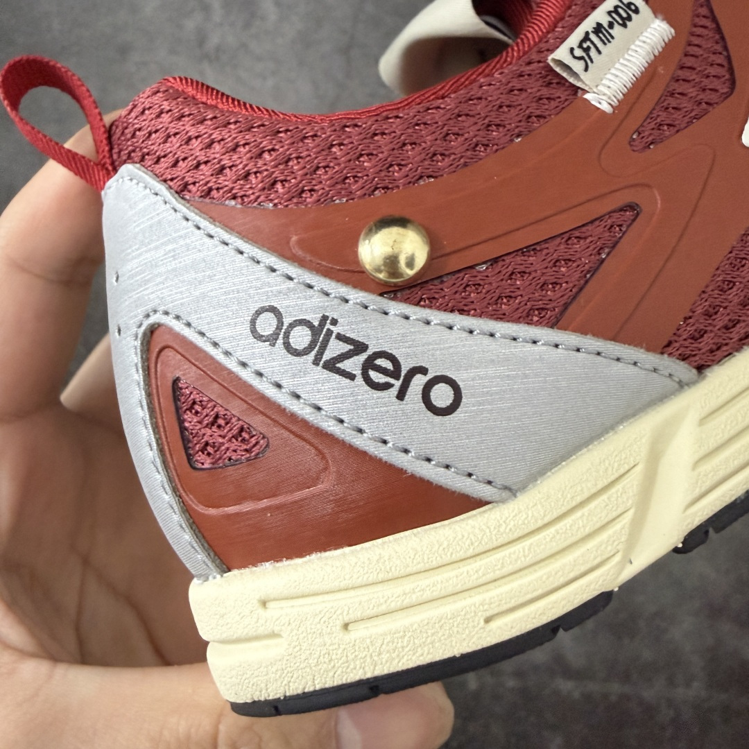 图片[3]-【CS纯原版】原装级别 SONG FOR THE MUTE x AD 阿迪 Adizero PR SFTM-006 联名款低帮休闲鞋 HP3522 1.原鞋原楦头打造完美版型 2.原盒开发 同正品一致立体钢印 区别市面普通印刷 3.鞋垫贴合欧索莱材质 鞋垫面高频立体印刷 鞋垫底同正品一致过胶纹路 4.鞋口材质色系纹路亮度均同正品一致 5.鞋面后套高剥太空革透心灰底，同原鞋一致，区别市面黑底材质。独家原鞋操作，太空革贴合胶膜，使其在前后帮成型的过程中，与鞋面完全贴合，后跟定型完美，区别市面太空革和鞋面直接缝合 6.鞋面网布纹路，网孔，克重，颜色等均按原鞋同步开发，区别市面不正确网孔纹路，不正确颜色 7.市面唯一跟原鞋同步，采用前帮+后帮成型工艺，真正把中底板和鞋面完全贴合，使鞋面和鞋底牢固贴合，不易开胶脱底。区别市面拉帮中底或在拉帮中底上面再简单覆盖中底板，以假充正 8.独家私模 鞋底同原鞋一致，采用MD和RB组合而成。SFTM-006 这款联名跑步鞋，属于薄底跑步鞋，所以MD需要一定的硬度支撑穿着者，才能保证运动的时候脚感舒适。区别市面一体描漆大底，以及把MD打软的错误操作 9.市面唯一跟原鞋同步，采用前帮+后帮成型工艺，真正把中底板和鞋面完全贴合，使鞋面和鞋底牢固贴合，不易开胶脱底。区别市面拉帮中底或在拉帮中底上面再简单覆盖中底板，以假充正 尺码：36 36.5 37 38 38.5 39 40 40.5 41 42 42.5 43 44 44.5 45-选品中心