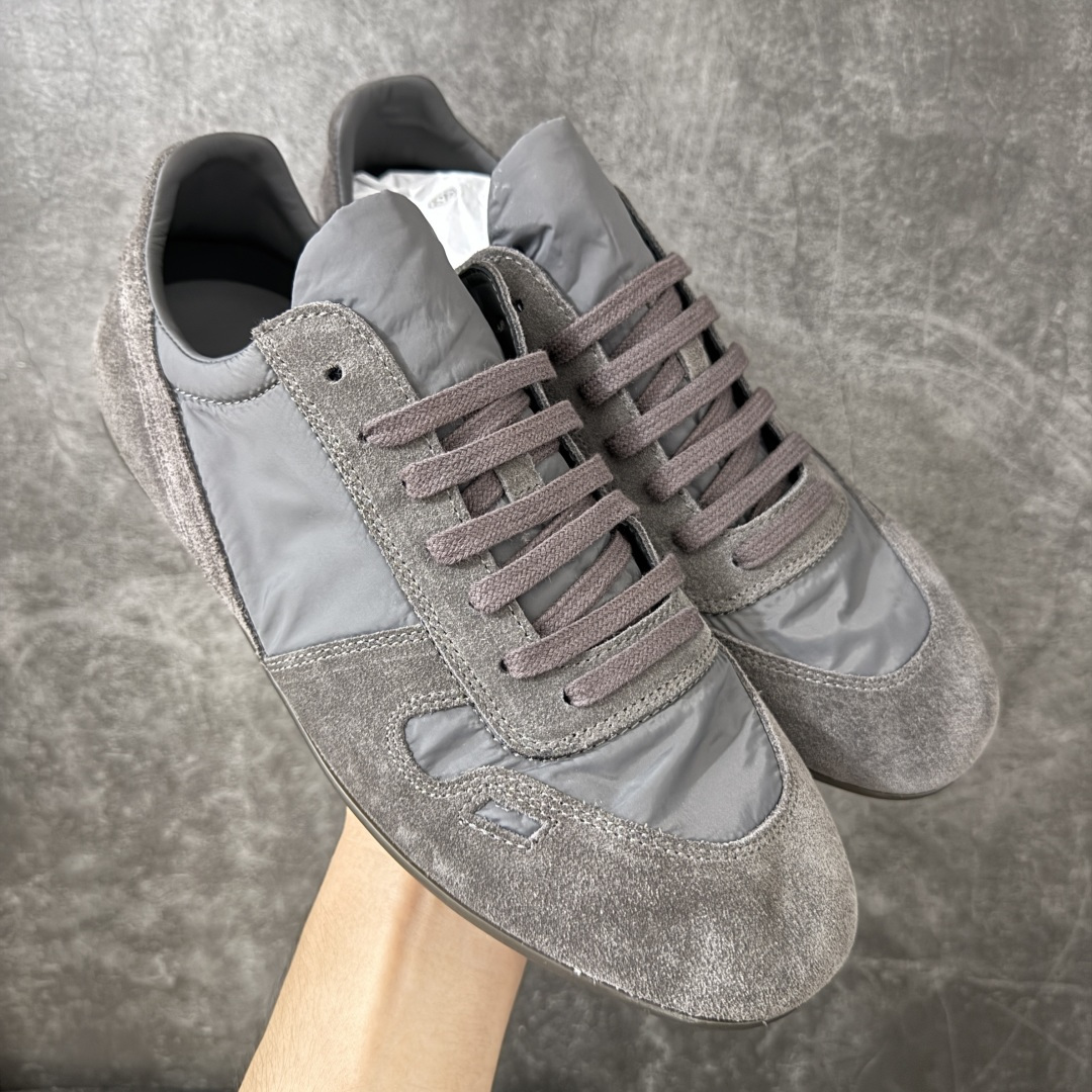 【莞产G版】瑞克·欧文斯Rick Owens Concordians Minimal Sneaker RO 康科迪亚低帮系列高街经典薄底风休闲运动鞋 男女鞋广东原产,配置硬实飞机翻盖礼盒(附赠棉布托购物袋一个!!)#升级原楦原纸版开发版型#采用软质纤维革组合细腻头层小牛皮革鞋面材质#全新数据开发奶香型TPU锯齿纹耐磨橡胶鞋底❗ 尺码：36-46-选品中心