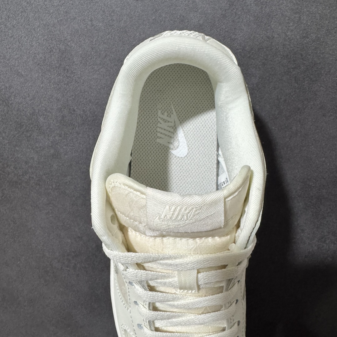 图片[6]-【公司级】Nike SB Dunk Low \”Light Orewood Brown\” 蕴藏少女 低帮休闲板鞋  #鞋款以精致的蕾丝花卉图案为亮点。优质磨砂覆面提供平滑的对比，让其时尚精致。  货号：HJ5870-100 尺码：36 36.5 37.5 38 36.5 39 40 40.5 41 42 42.5 43 44 44.5 45 46-选品中心