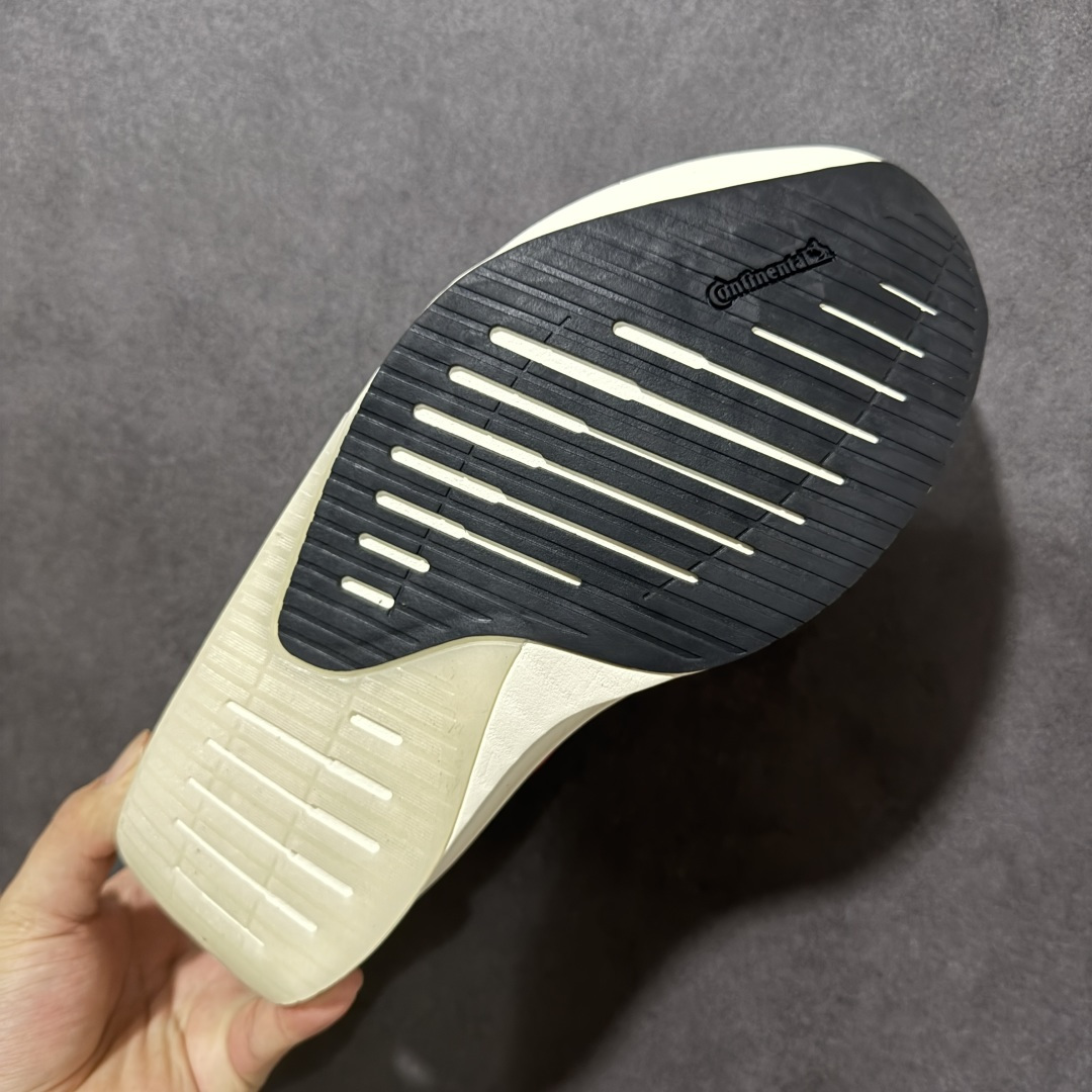图片[9]-【公司级】AD ADIZERO EVO SL 2 阿迪超轻透气缓震跑鞋 以令人难以置信的138克重量，刷新了跑鞋轻量化的记录，阿迪在材料科学和工艺技术上的深厚积累。 全新鞋款采用Lightweight Upper材料，让穿着者几乎能够体验到一种\”裸足\”的感觉 货号：SL2630 尺码：36-45带半码-选品中心